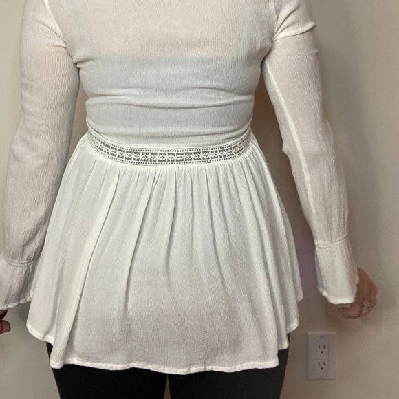 Blouse, White with lace, Fitted - Picture 3 of 6